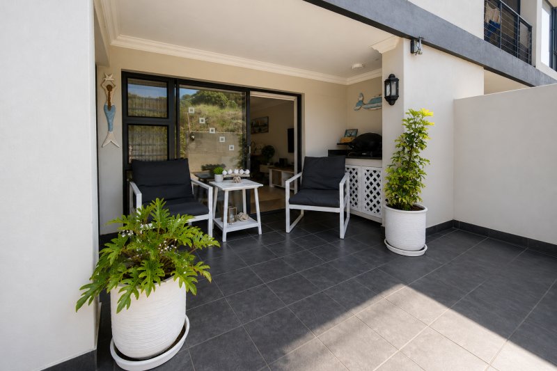 Sunny terrace at Sand & Serenity on Sea, Jeffreys Bay